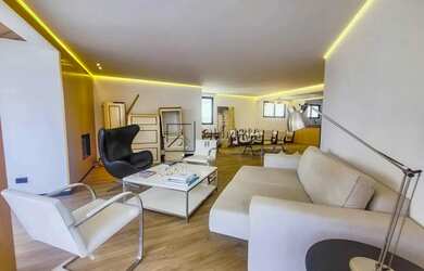 Imagem: O apartamento possui 3 Dormitórios, 4 Banheiros, 3 Vagas na