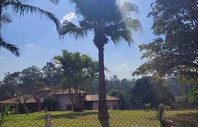 Imagem: A chácara possui 22.000m² de Área e está localizado em