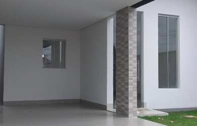 Imagem: A casa possui 2 Dormitórios, 2 Banheiros, 92m² de Área e