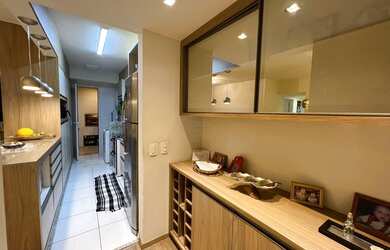 Imagem: O apartamento possui 3 Dormitórios, 2 Banheiros, 2 Vagas na