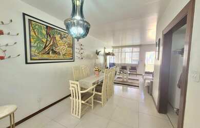 Imagem: A casa em condomínio possui 3 Dormitórios, 2 Banheiros, 1