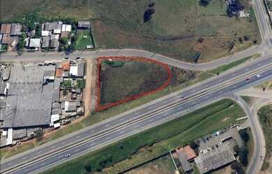 Imagem: O terreno possui 2.000m² de Área e está localizado em Palmital