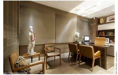 Imagem: O depósito possui 2 Vagas na garagem, 77m² de Área e está