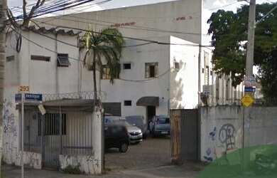 Imagem: O depósito possui 3.641m² de Área e está localizado em