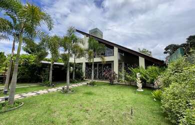 Imagem: A casa em condomínio possui 4 Dormitórios, 4 Banheiros, 2