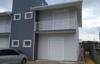 Imagem: A casa possui 2 Dormitórios, 2 Banheiros, 180m² de Área e