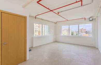 Imagem: O depósito possui 1 Vaga na garagem, 38m² de Área e está