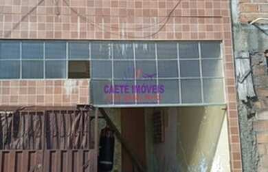 Imagem: A casa possui 3 Dormitórios, 2 Banheiros, 1 Vaga na garagem