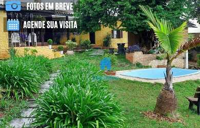 Imagem: A casa possui 5 Dormitórios, 3 Banheiros, 5 Vagas na garagem