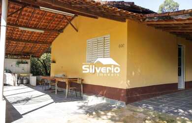 Imagem: A chácara possui 80m² de Área e está localizado em Altos