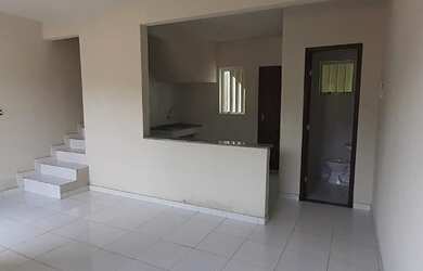 Imagem 6: Casa a 300 metros do cartão postal de Miguel Pereira, o lago de Javary