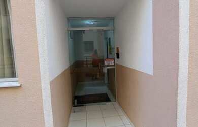 Imagem 8: Cobertura com duas salas, vaga de garagem exclusiva por 220 mil