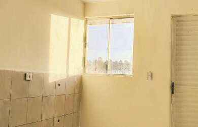 Imagem: A kitnet possui 1 Dormitório, 1 Banheiro, 1 Vaga na garagem