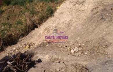 Imagem: O terreno possui 200m² de Área e está localizado em Colonial