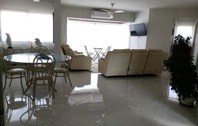 Imagem: O apartamento possui 3 Dormitórios, 2 Banheiros, 1 Vaga na