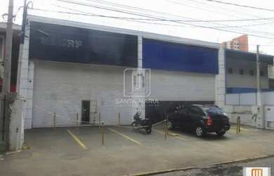 Imagem: O depósito possui 3 Vagas na garagem, 595m² de Área e está