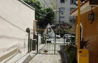 Imagem: A casa em condomínio possui 3 Dormitórios, 5 Banheiros, 2
