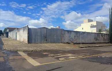 Imagem 4: BAIRRO SANTA MONICA 36,00 METROS DE FRENTE POR 24,00 METROS , ÁREA TOTAL...