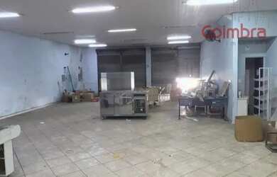 Imagem: O depósito possui 400m² de Área e está localizado em Centro