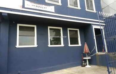 Imagem: O depósito para alugar possui 4 Vagas na garagem e 486m² de