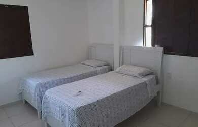 Imagem: A casa possui 1 Dormitório, 1 Banheiro, 1 Vaga na garagem