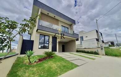 Imagem: A casa em condomínio possui 3 Dormitórios, 3 Banheiros, 4