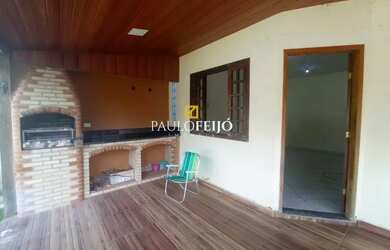 Imagem: A casa possui 2 Dormitórios, 1 Banheiro, 1 Vaga na garagem