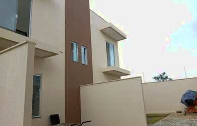 Imagem: A casa possui 2 Dormitórios, 2 Banheiros, 1 Vaga na garagem