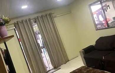 Imagem: A casa possui 3 Dormitórios, 2 Banheiros, 1 Vaga na garagem