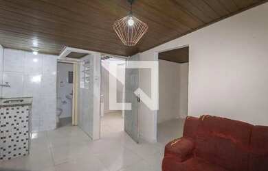 Imagem: A casa possui 1 Dormitório, 1 Banheiro e 30m² de Área e está