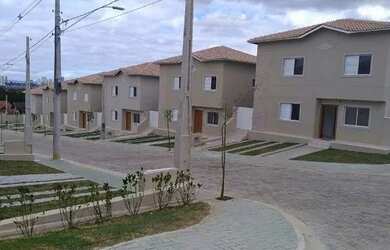 Imagem: A casa em condomínio possui 4 Dormitórios, 4 Banheiros, 2