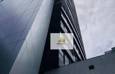 Imagem: O depósito possui 4 Vagas na garagem, 130m² de Área e está