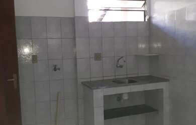 Imagem 3: Casa na Avenida. 50m² de Área, 1 Banheiroe1 Dormitório