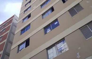 Imagem: O apartamento possui 1 Dormitório, 1 Banheiro, 1 Vaga na garagem