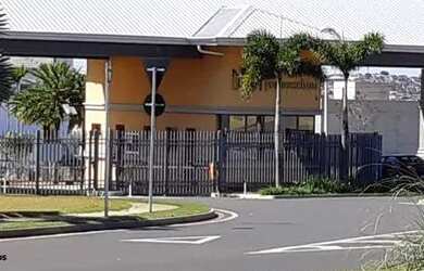 Imagem: A casa em condomínio possui 3 Dormitórios, 3 Banheiros, 4