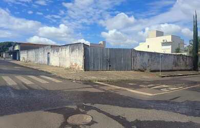 Imagem 3: BAIRRO SANTA MONICA 36,00 METROS DE FRENTE POR 24,00 METROS , ÁREA TOTAL...