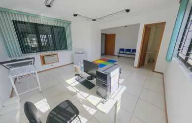 Imagem: O depósito possui 27m² de Área e está localizado em Centro