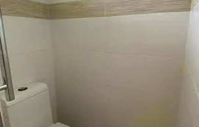 Imagem: A casa possui 3 Dormitórios, 4 Banheiros, 2 Vagas na garagem