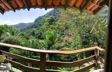 Imagem: A casa em condomínio possui 4 Dormitórios, 4 Banheiros, 2