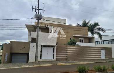 Imagem 2: Sobrado de Alto Padrão Semi Mobiliado com 3 Suítes, Churrasqueira