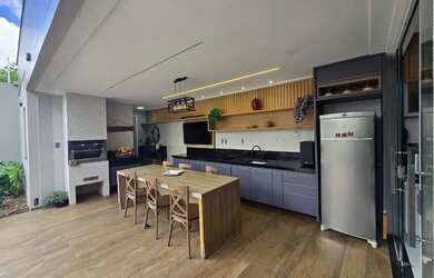 Imagem 8: Casa de Alto Padrão - 3/4 sendo 1 suíte - Porteira Fechada