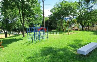 Imagem: A casa em condomínio possui 4 Dormitórios, 4 Banheiros, 4