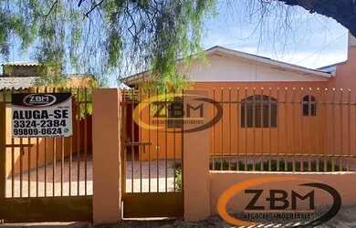 Imagem: A casa possui 2 Dormitórios, 1 Banheiro, 2 Vagas na garagem