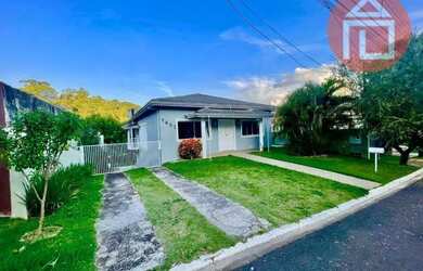 Imagem: A casa em condomínio possui 3 Dormitórios, 4 Banheiros, 4