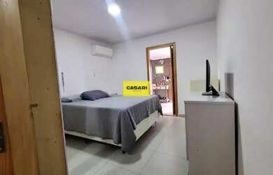 Imagem 6: Térrea para venda possui 180 metros quadrados com 2 quartos