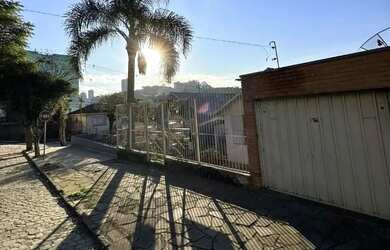 Imagem: O terreno possui 315m² de Área e está localizado em Cruzeiro