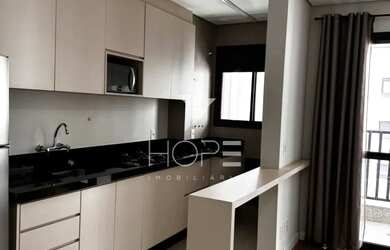 Imagem: O studio possui 1 Dormitório, 2 Banheiros, 1 Vaga na garagem