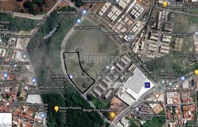 Imagem: O terreno possui 11285m² de Área e está localizado em Vila