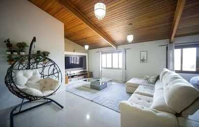 Imagem: A casa em condomínio possui 3 Dormitórios, 4 Banheiros, 3