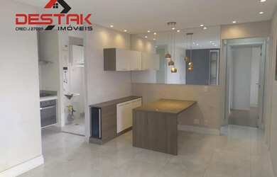 Imagem: O apartamento possui 3 Dormitórios, 2 Banheiros, 2 Vagas na